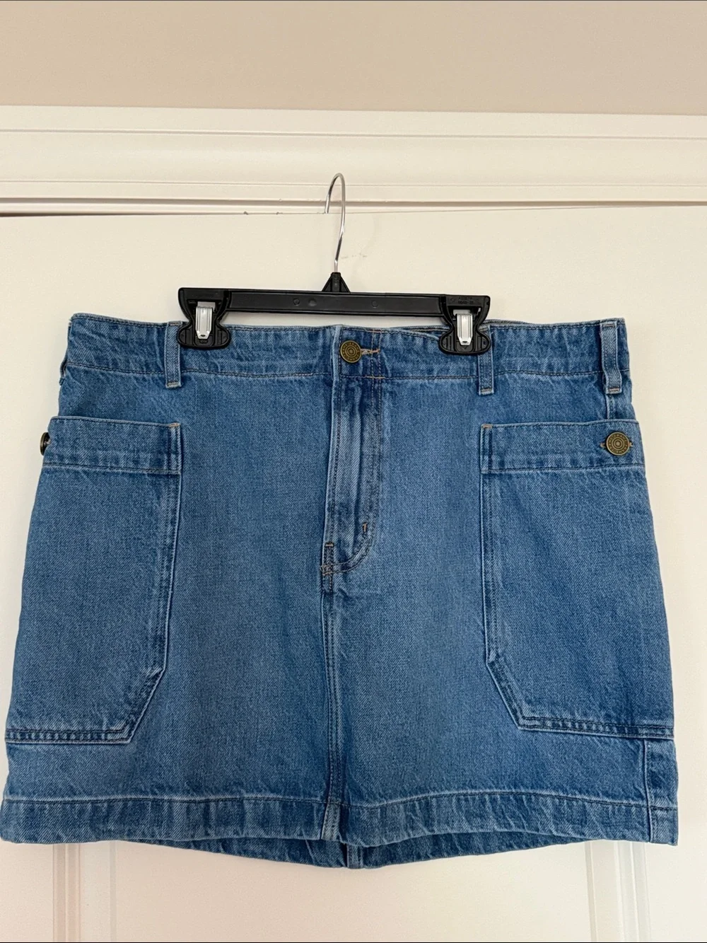 FRAME | (31) Cargo Denim Mini Skirt - Morey
